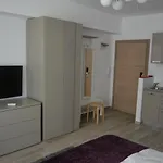 De Silva * Mamaia