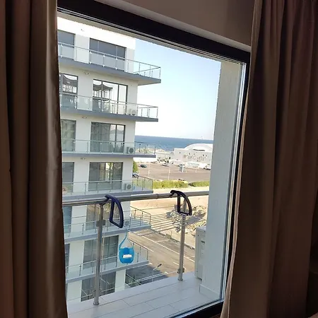 De Silva Apartment Mamaia