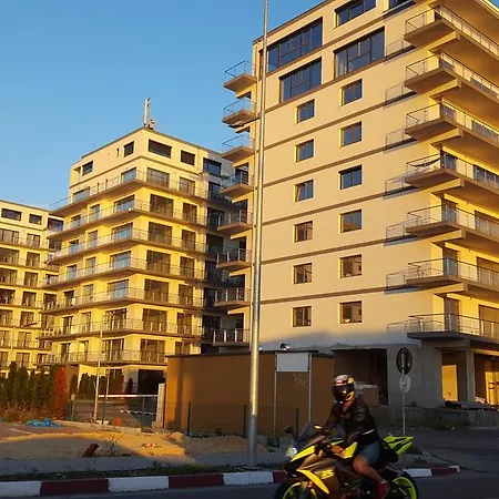 De Silva Apartment Mamaia