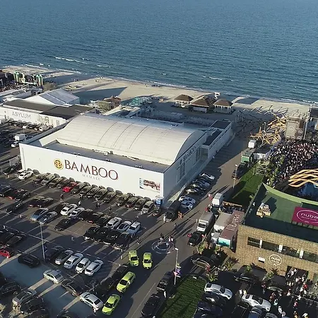 De Silva * Mamaia