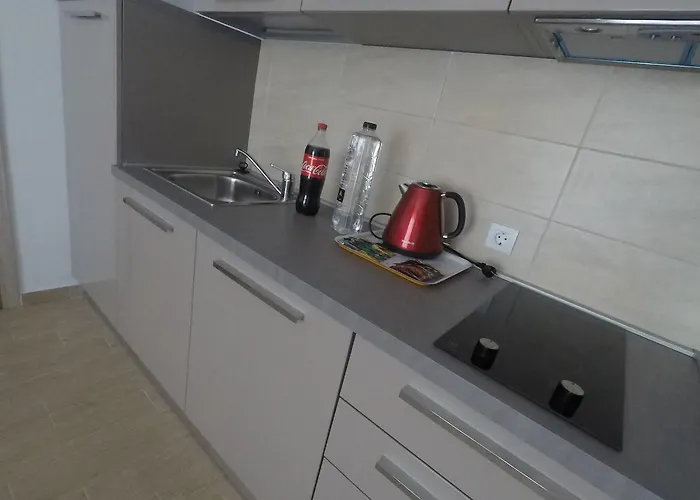 De Silva Apartment *